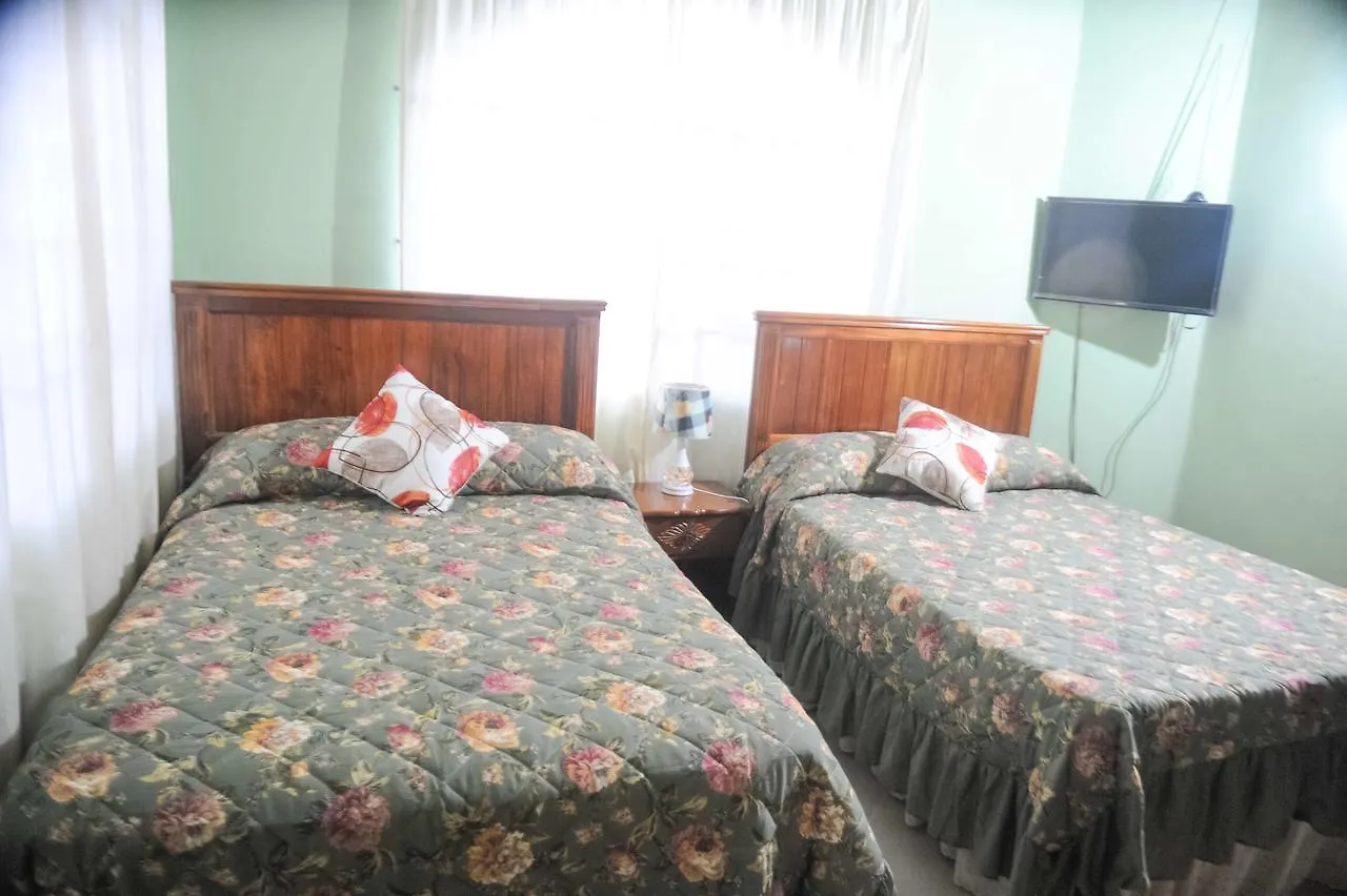 *** Guest house Eagle'S Nest Hotel Montego Bay Jamaica